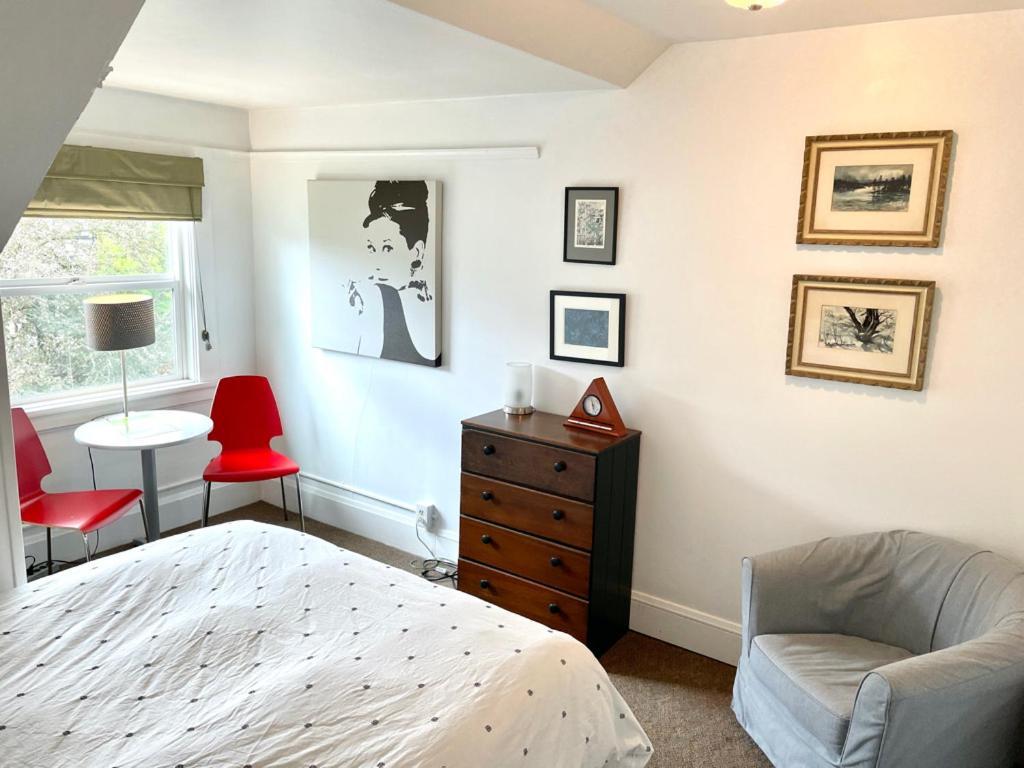 Portland International Guesthouse Экстерьер фото